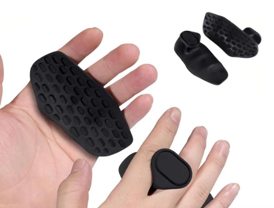 PalmGuard™ Grips – Anti-Slip Fitness Hand Pads
